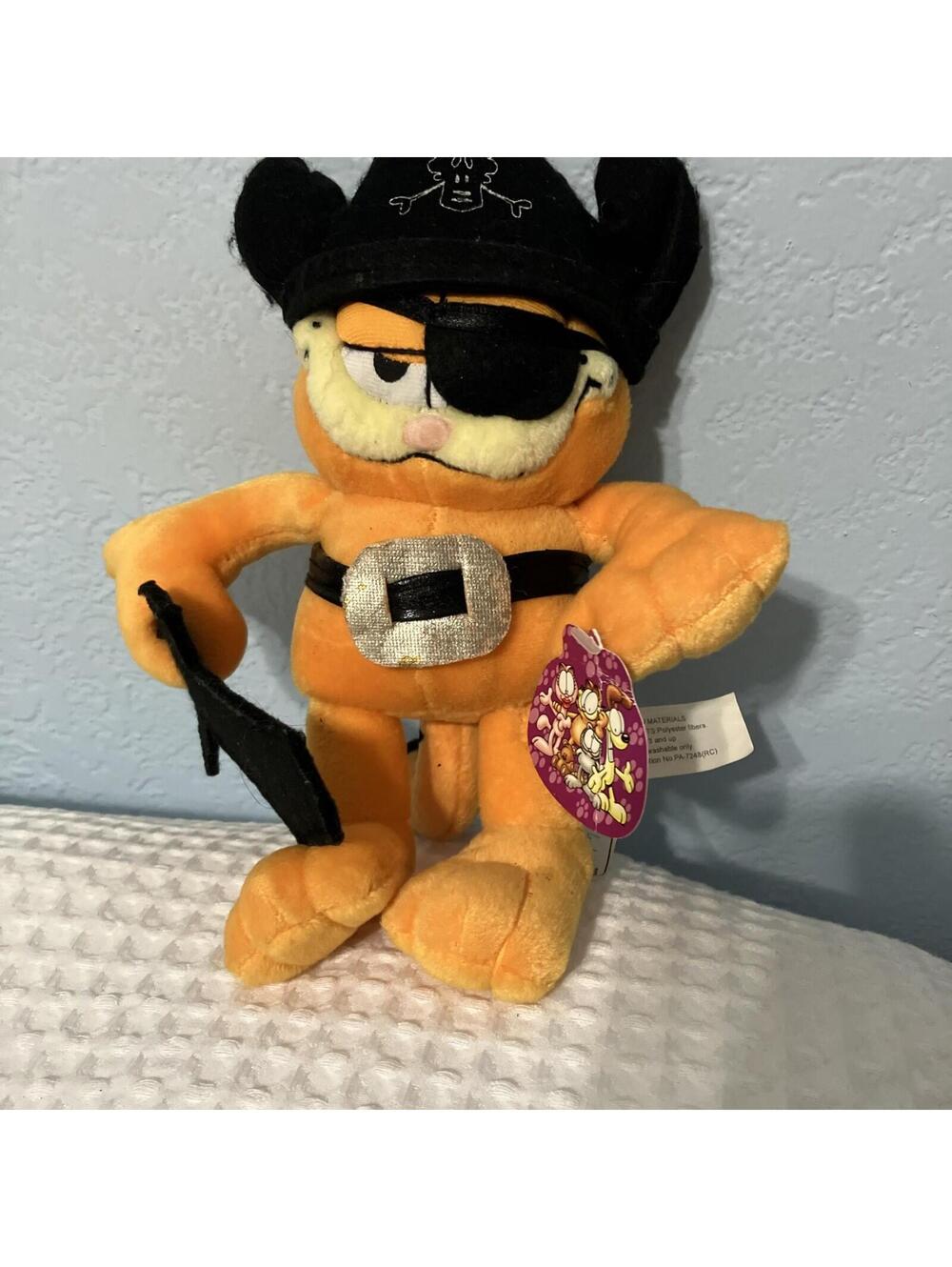 Paws 8” Plush Pirate Garfield NWT